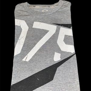 Oakley Men’s Short Sleeved T-Shirt 075 Graphic